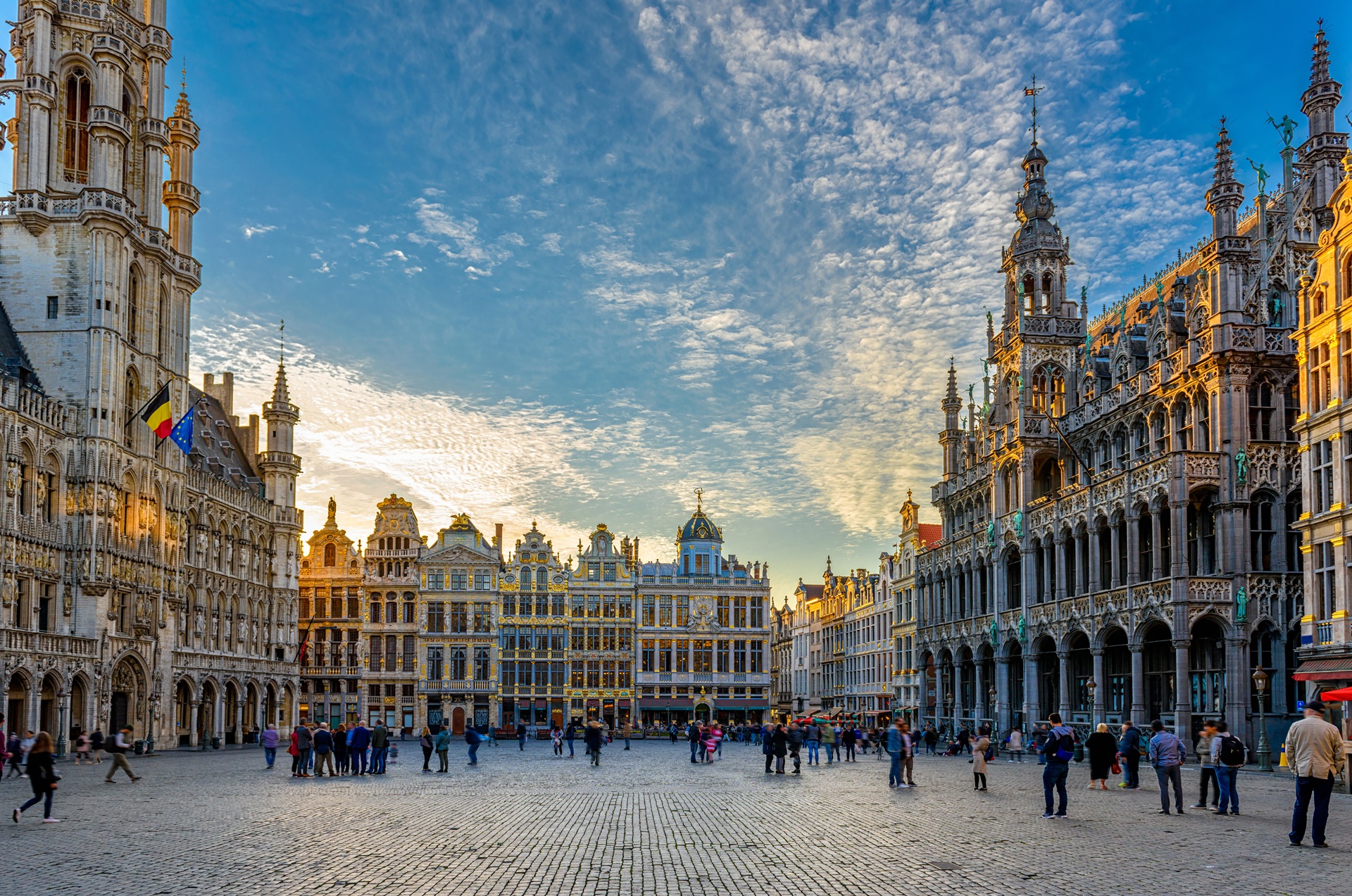 Escort Brüssel - Grand-Place bei Sonnenuntergang